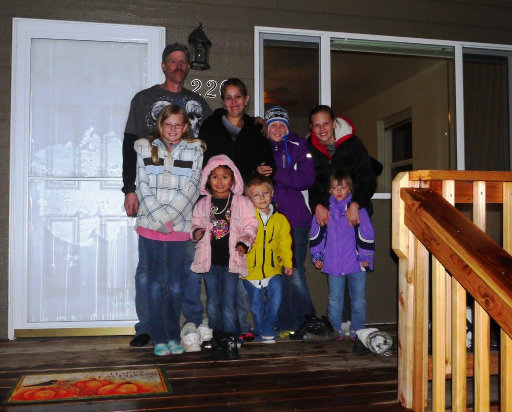 2013-10-14 Kompier family on porch