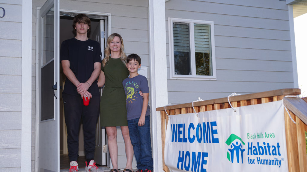 2023-09-28 Sabrina Sturgis and Leon